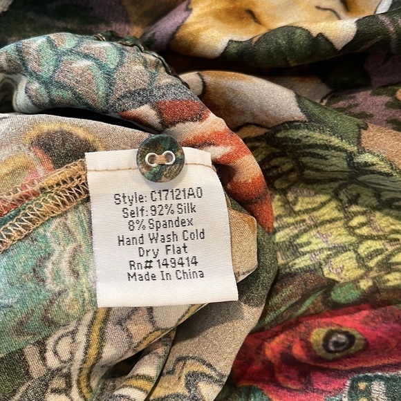 Johnny Was 🔥sale🔥 blouse with parrots. Fall colors - Picture 10 of 10